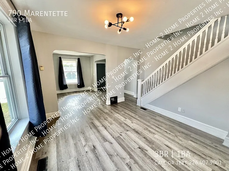 790 Marentette Ave — Photo 9