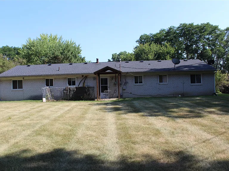37 Maplecrest Dr — Photo 34