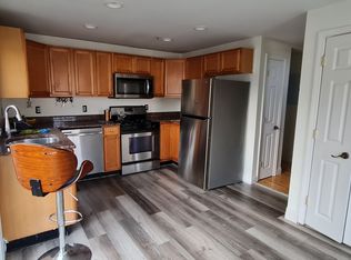 41 West St #VAN, Hyde Park, MA 02136