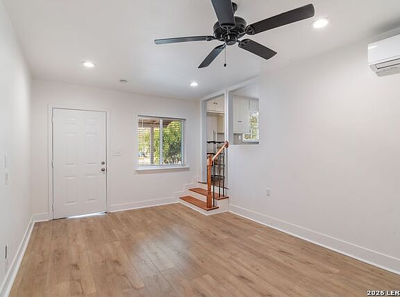 4th image of 166 El Monte Blvd #2
