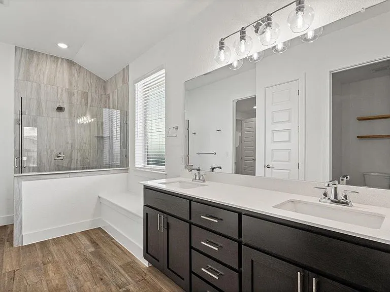 9704 Boathouse Dr — Photo 10