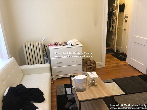 2nd image of 32 Woodstock Ave #1