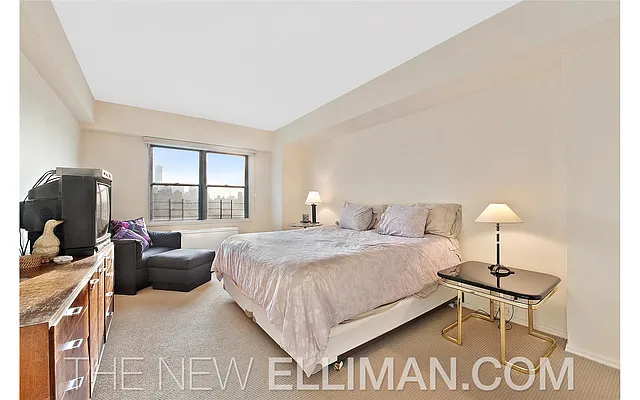 Sold by Douglas Elliman | media 3