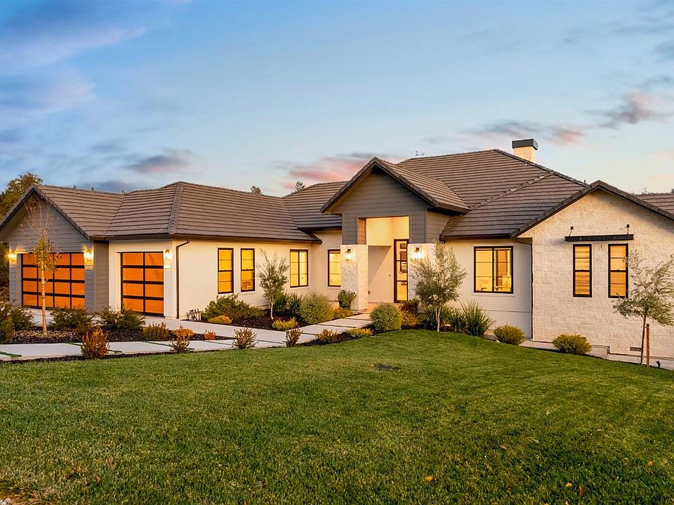 1st image of 23755 Ironwood Ct