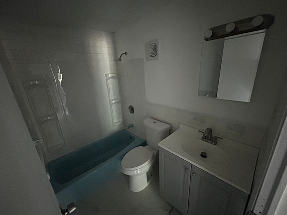 3rd image of 0 Hart St #1AA