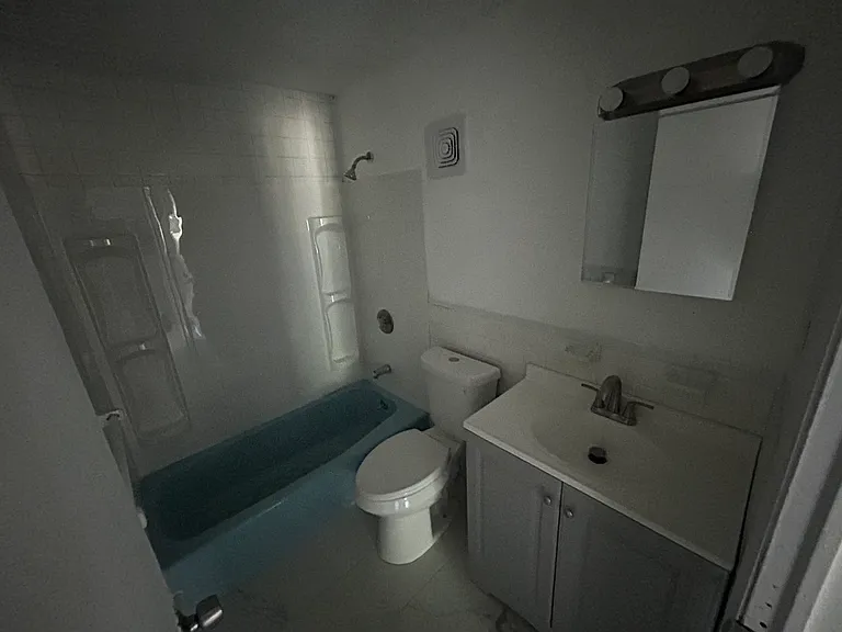 0 Hart St #1AA — Photo 3