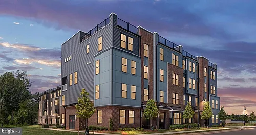 20189 Northpark Dr Photo 1