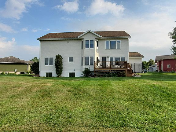 4th image of 1314 Pine Cir