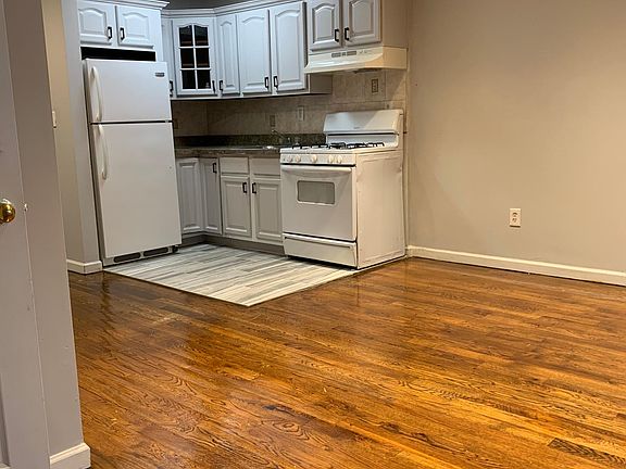 5th image of 1289 Chisholm St APT 1