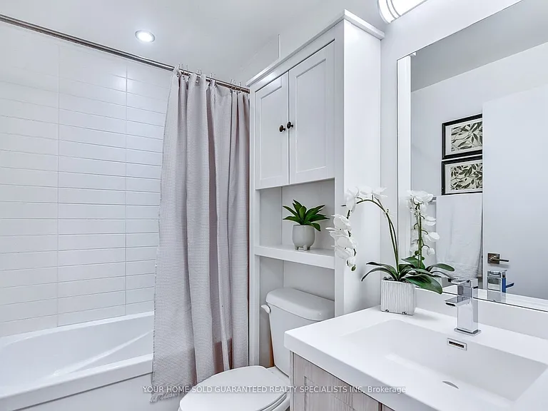 2093 Fairview St #408 — Photo 11