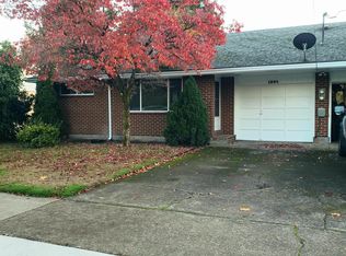 1224 SE Walnut St, Hillsboro, OR 97123