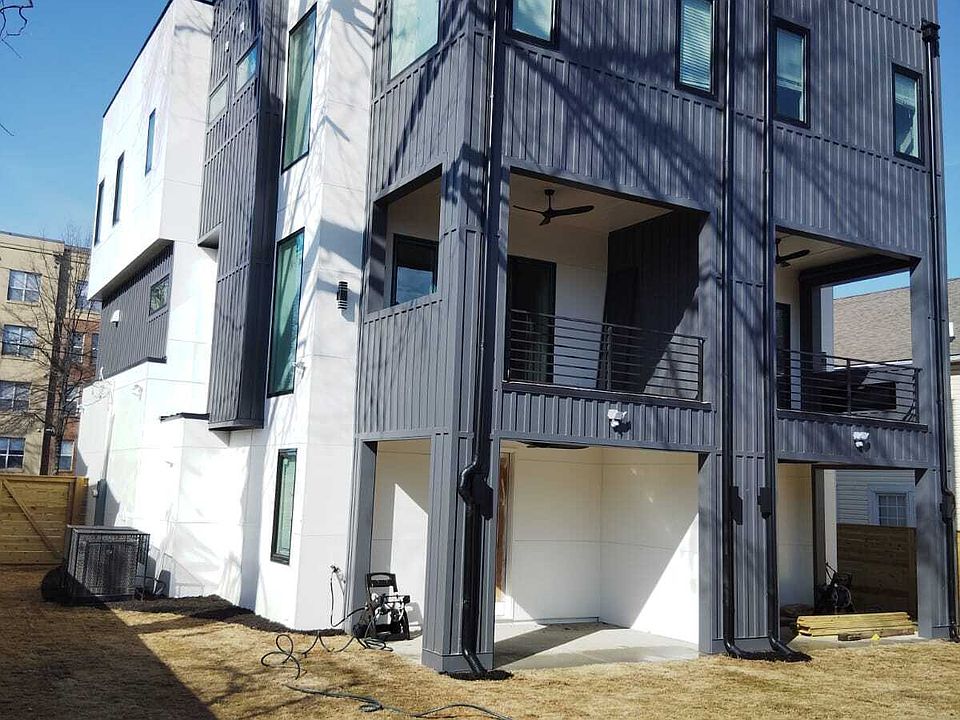 Building Photo 3
