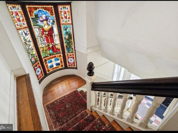 558 W Montgomery Ave #2A