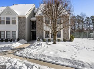 1 Bridgewater Dr, Marlton, NJ 08053