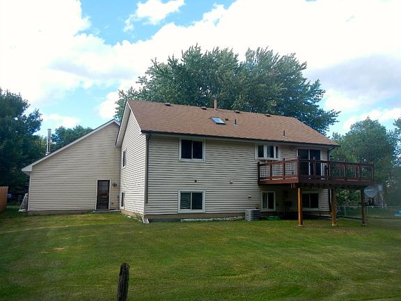 2nd image of 212 123rd Ln NW