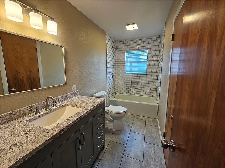 120 Ronald Ave — Photo 13