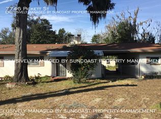 7746 Pickett St, Jacksonville, FL 32208