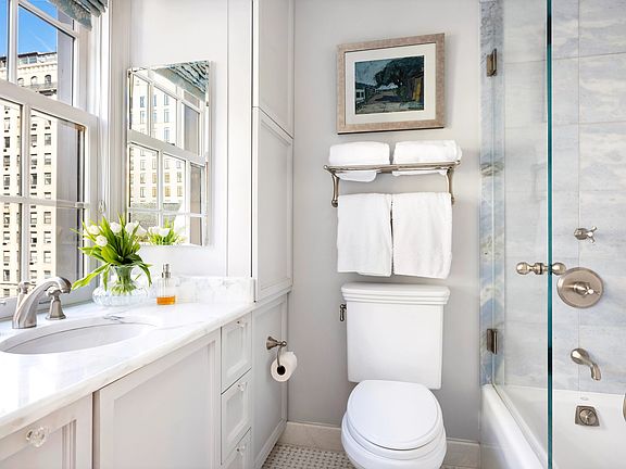 2nd image of 1035 Park Ave #7B
