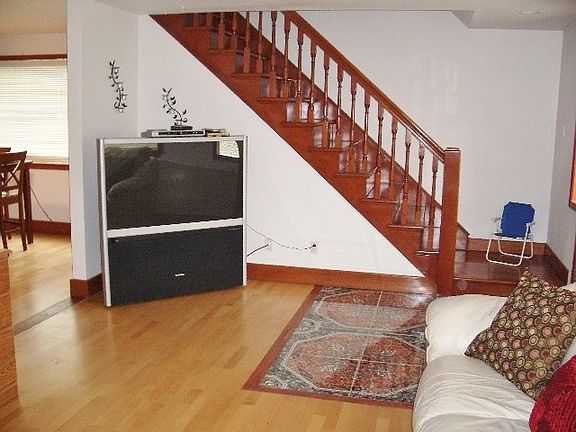 3rd image of 1110 S Grant Ave