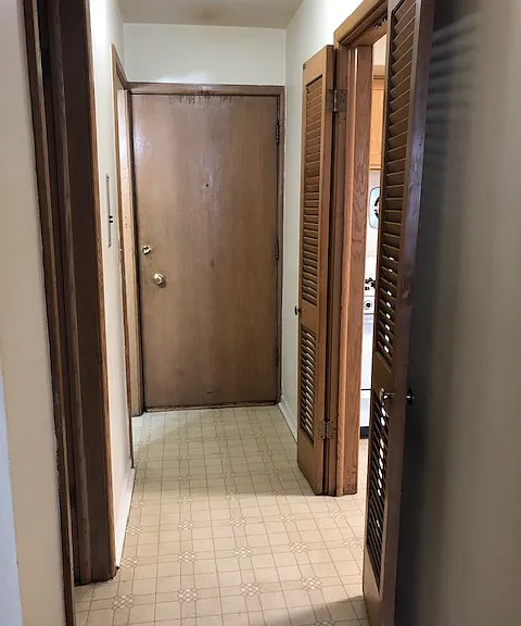 2619 N Oakland Ave — Photo 1