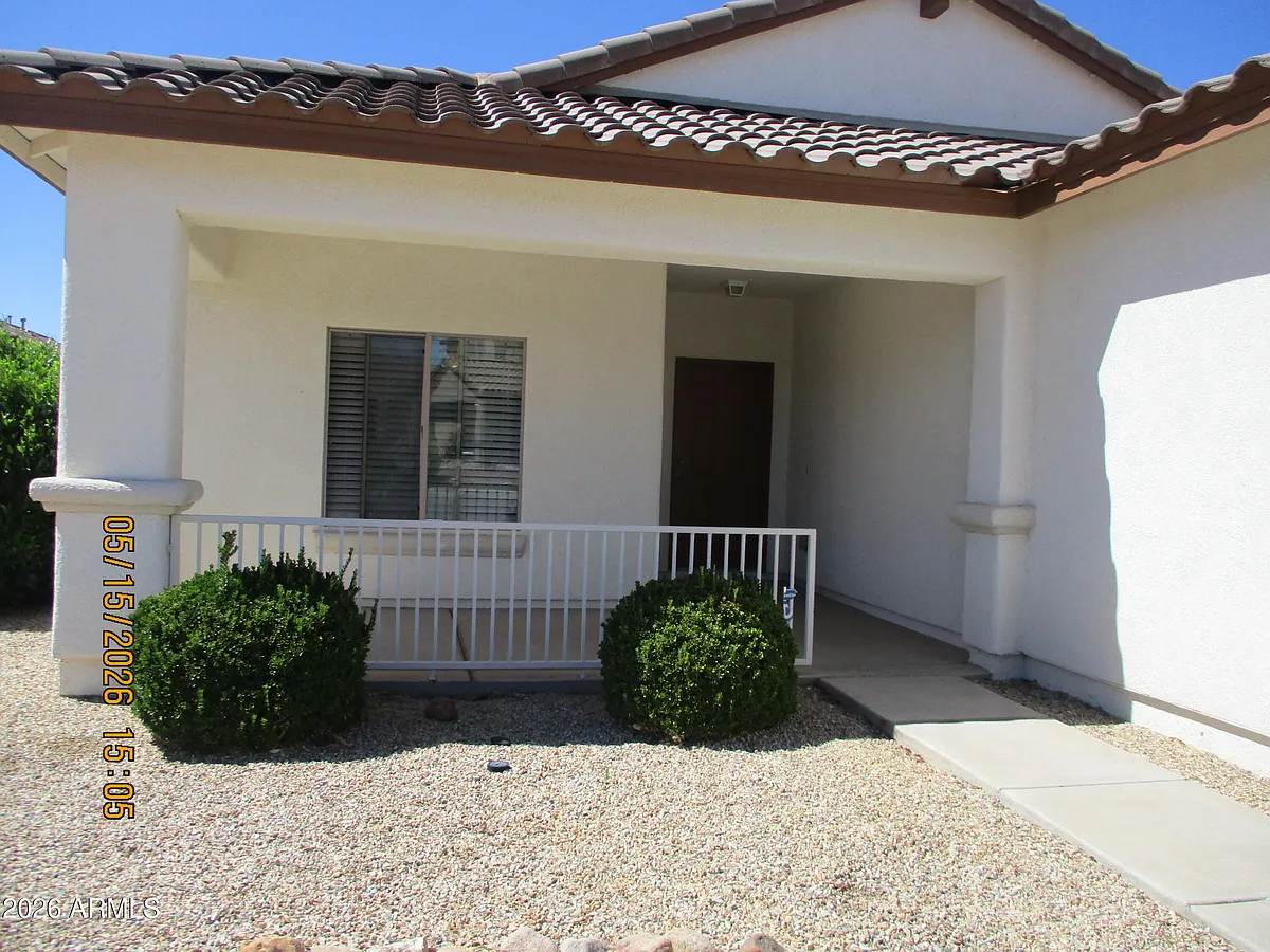 Building Photo - 988 Estancia Dr