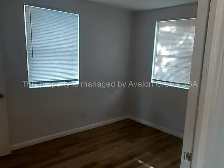 610 W 18th St #1 — Photo 5
