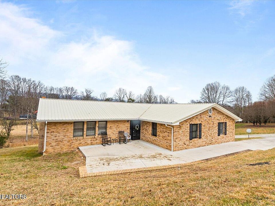 1st image of 261 Lance Ln