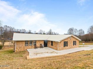 261 Lance Ln, La Follette, TN 37766