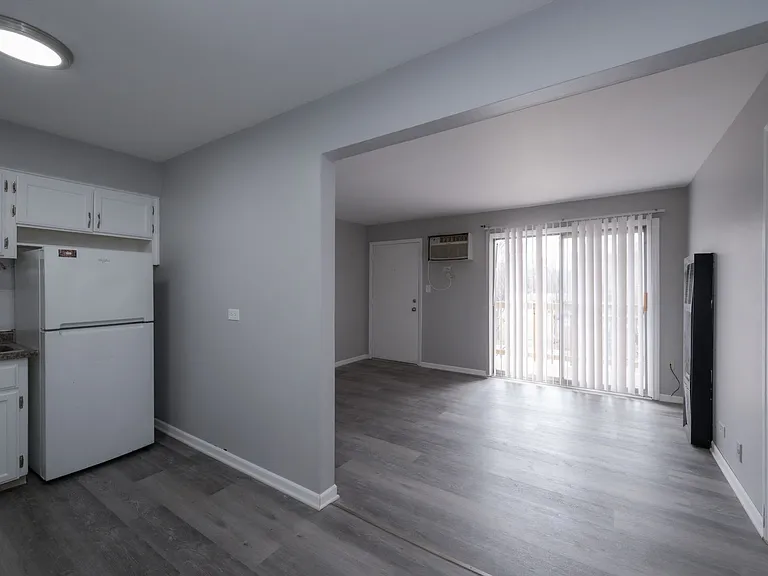 15311-02 Kilpatrick Ave — Photo 6