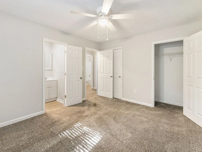 Jackson Place Apartments — Photo 8