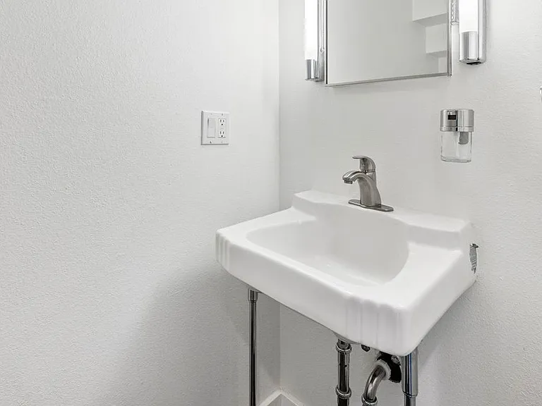 350 Arapahoe Ave #16 — Photo 18