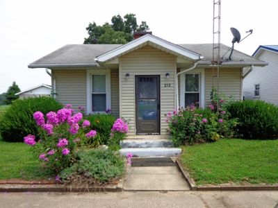 212 S Main St, Griffin, IN, 47616