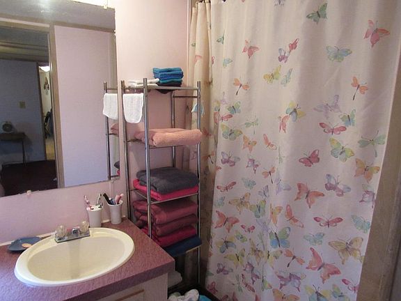 5th image of 121 Sugar Creek Ln