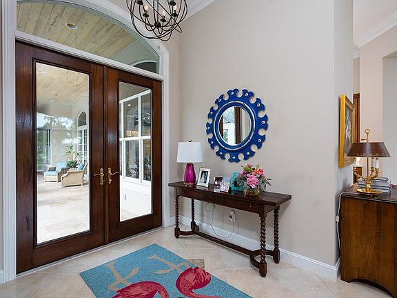 3rd image of 110 Lakeview Way