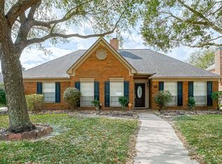 16127 Rainbow Lake Rd, Houston, TX 77095