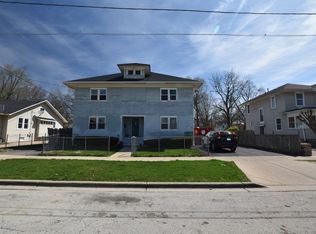 545 Hammond Ave APT 3, Aurora, IL 60506