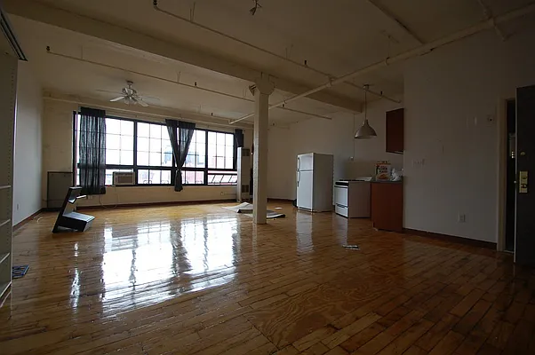 Rented by Bohemia Realty Group | media 23