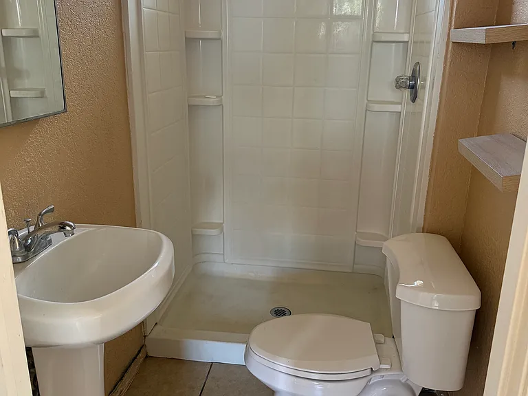 10929 Inez St — Photo 10