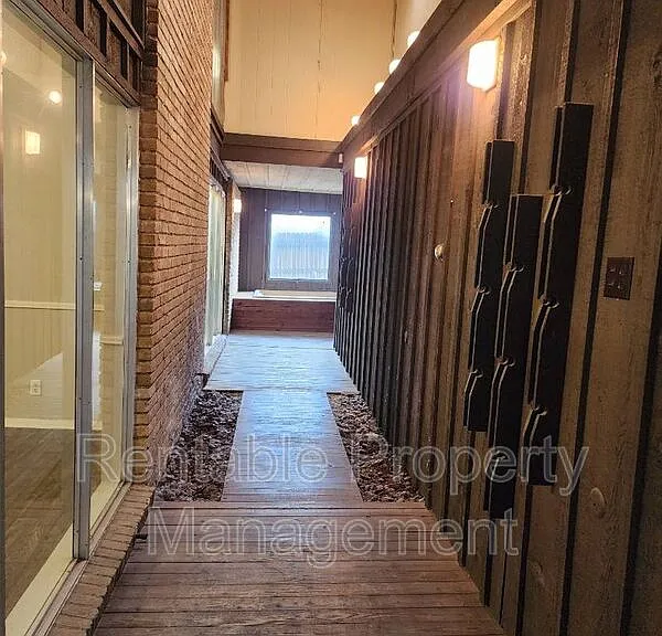 6238 Wheaton Dr — Photo 1