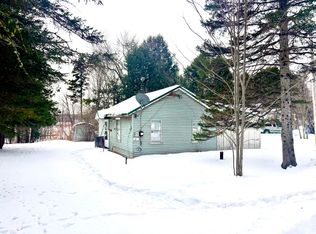 21 Horseshoe Rd, Medway, ME 04460