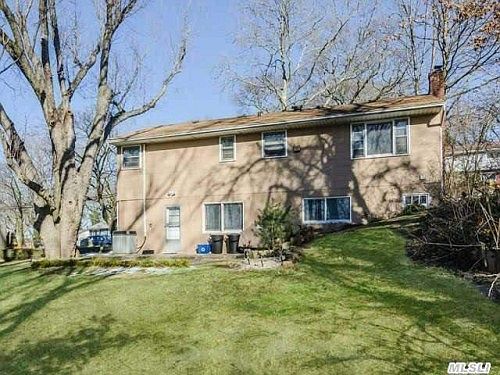 2nd image of 91 Iceland Dr