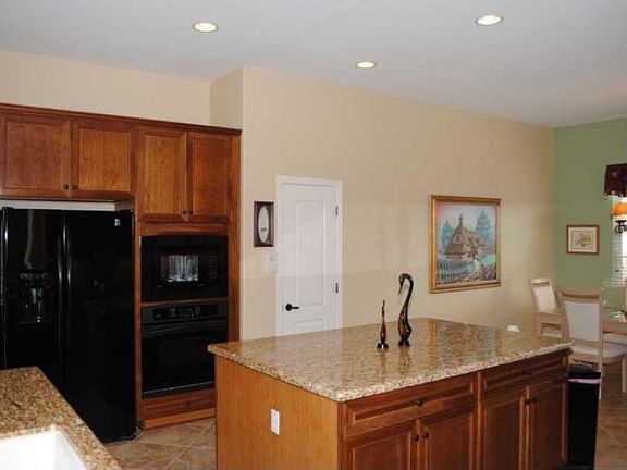 2nd image of 23020 N Gaviota Dr