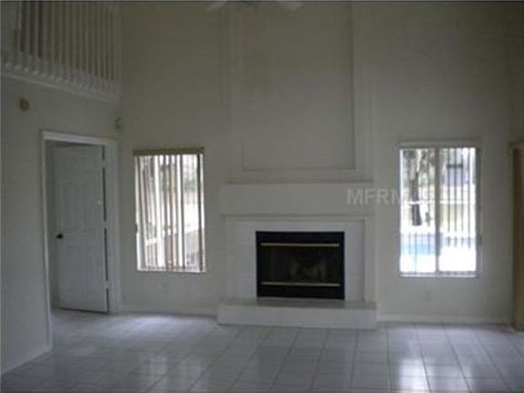 4th image of 28428 Tall Grass Dr