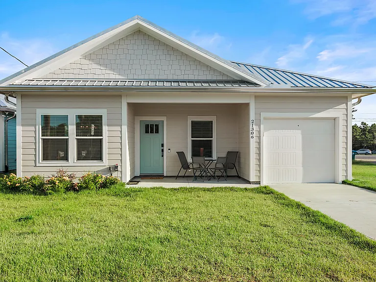 21306 Pompano Ave — Photo 10
