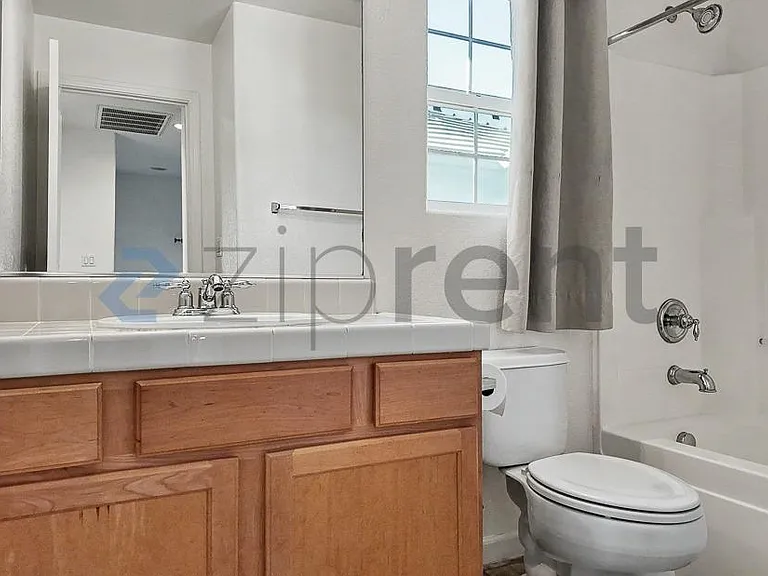 8464 Roseto Rd — Photo 29