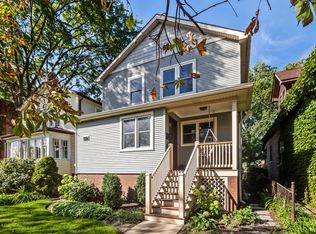 1216 Darrow Ave, Evanston, IL 60202