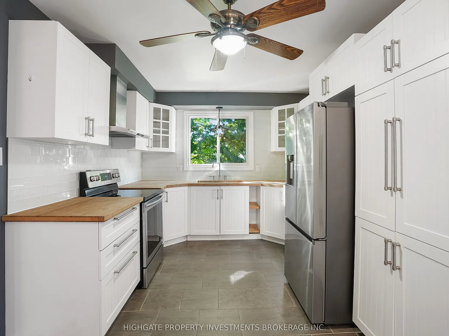 4 bed, $2,700 — Photo 2
