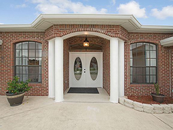 3rd image of 123 Palm Cir