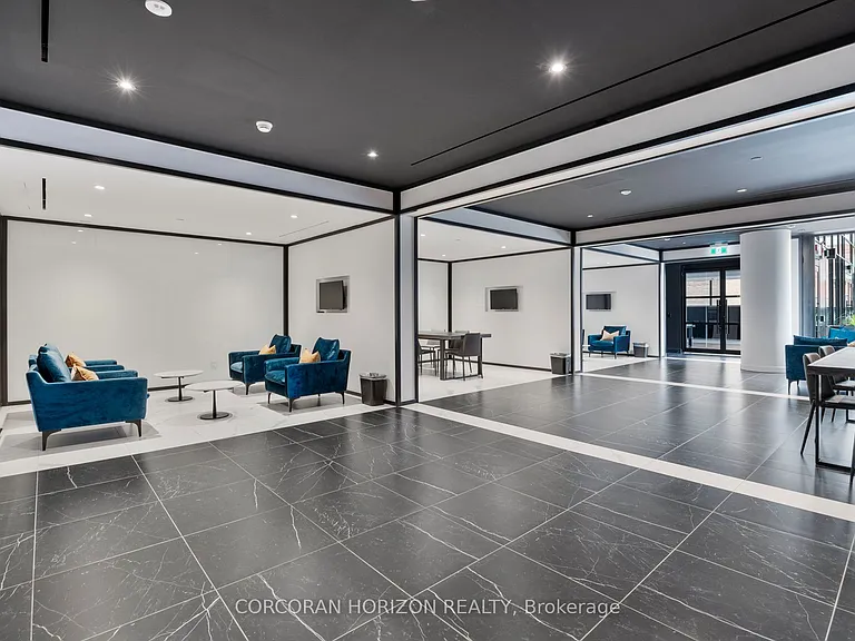 20 Edward St #Penthouse 1 — Photo 47