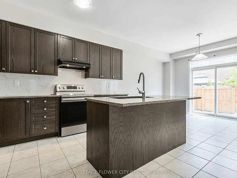 25 Munro Cir — Photo 16